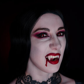 Lenti da vampiro Volturi | @charrar.b