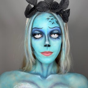 Zombie-Weiß-Linsen | @leahcomptonn