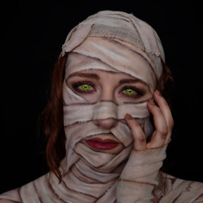 UV Glow Yellow Lenses | @charrar.b