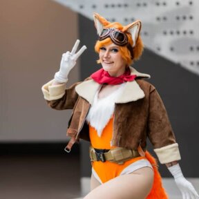 Super Sky Blue Lenses | @ashen.ember