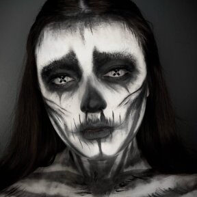 Cross Black Lenses | @slightlyspookymua