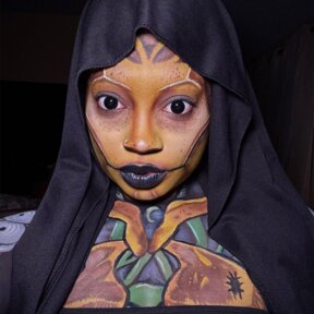 Mini sclera nera | @jamiyasbake