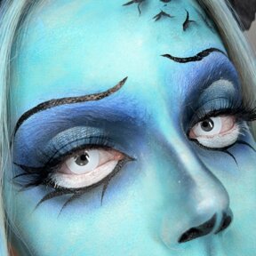 Zombie-Weiß-Linsen | @leahcomptonn