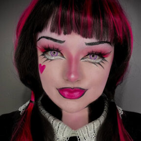 Enchanted Pink Lenses | @slightlyspookymua