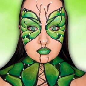 Siren Green Lenses | @emmaisasink