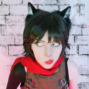 Yellow Cosplay Lenses | @tearose.cos
