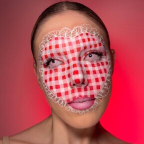 Sakura Pink Lenses | @leahcomptonn